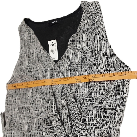Express Sleeveless Above Knee Dress Womens Medium - Picture 13 of 16